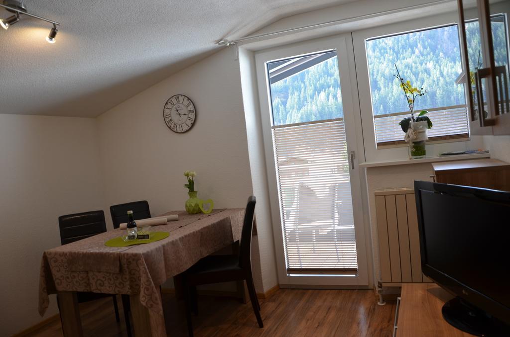 Appartement Alpengluehn Oetz Exterior foto